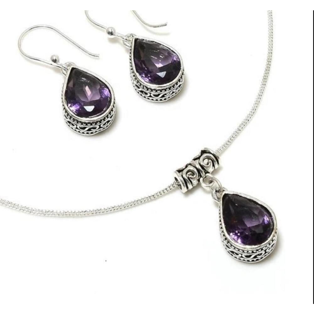 ? Etch Necklace & Earrings Set